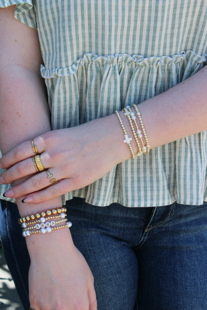 Ms. Annabelle Classic Pearl Bracelet